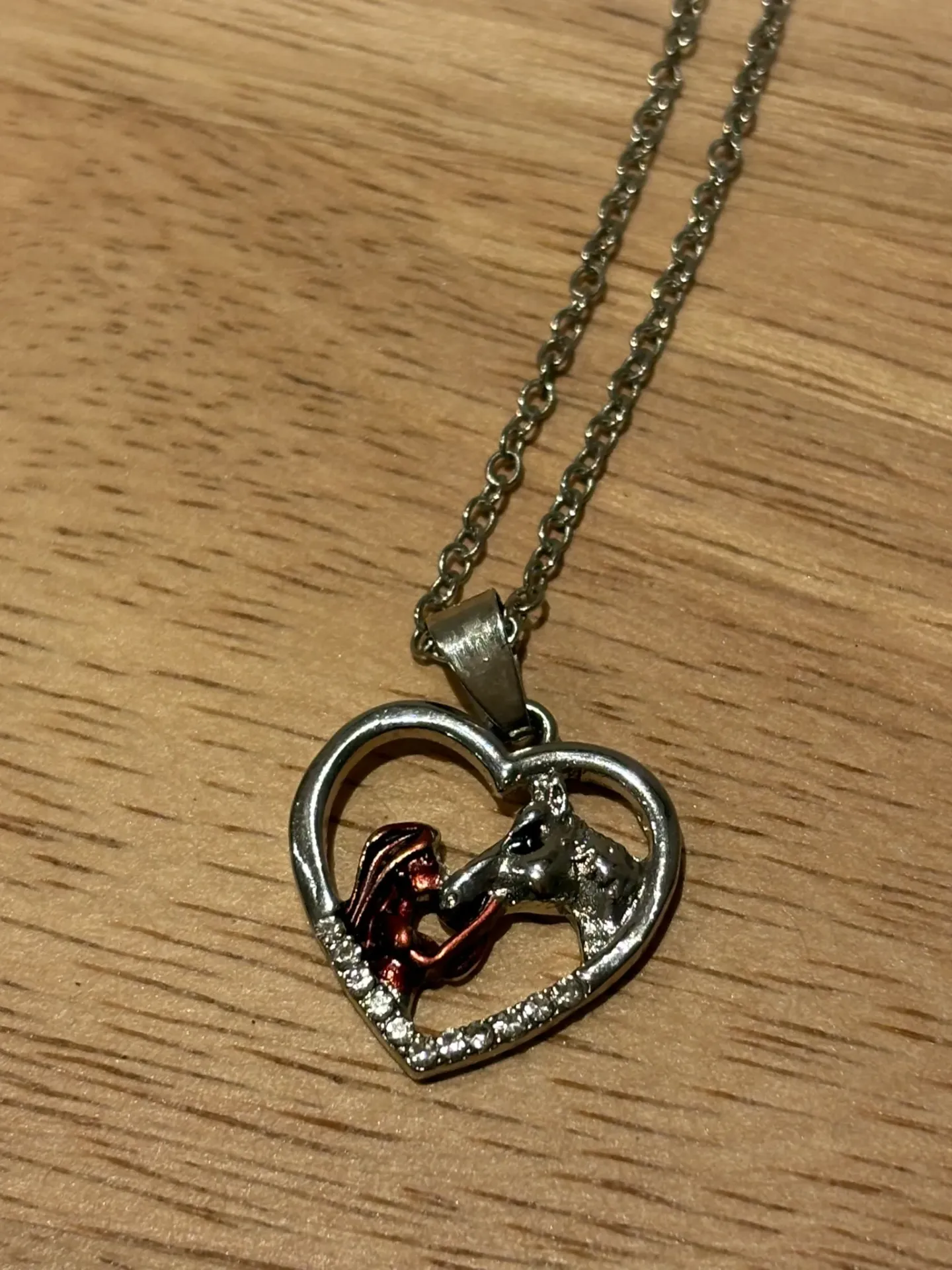 Zilverkleurige ketting