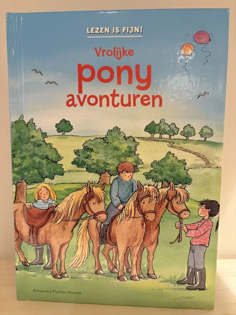 Boek Vrolijke pony avonturen