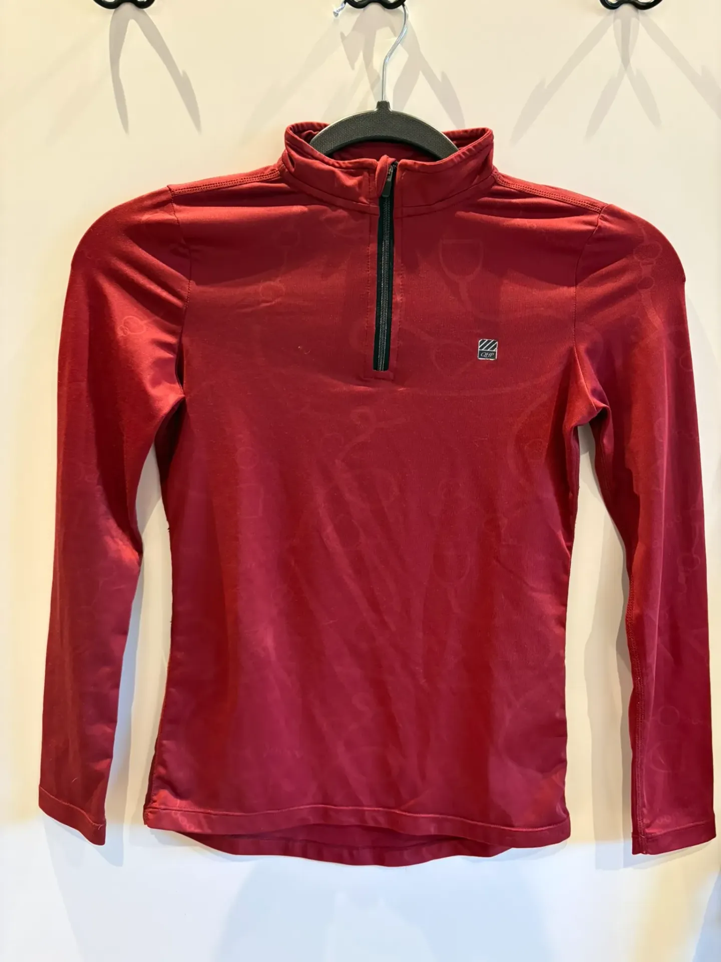 Trainingsshirt QHP bordeaux maat 128