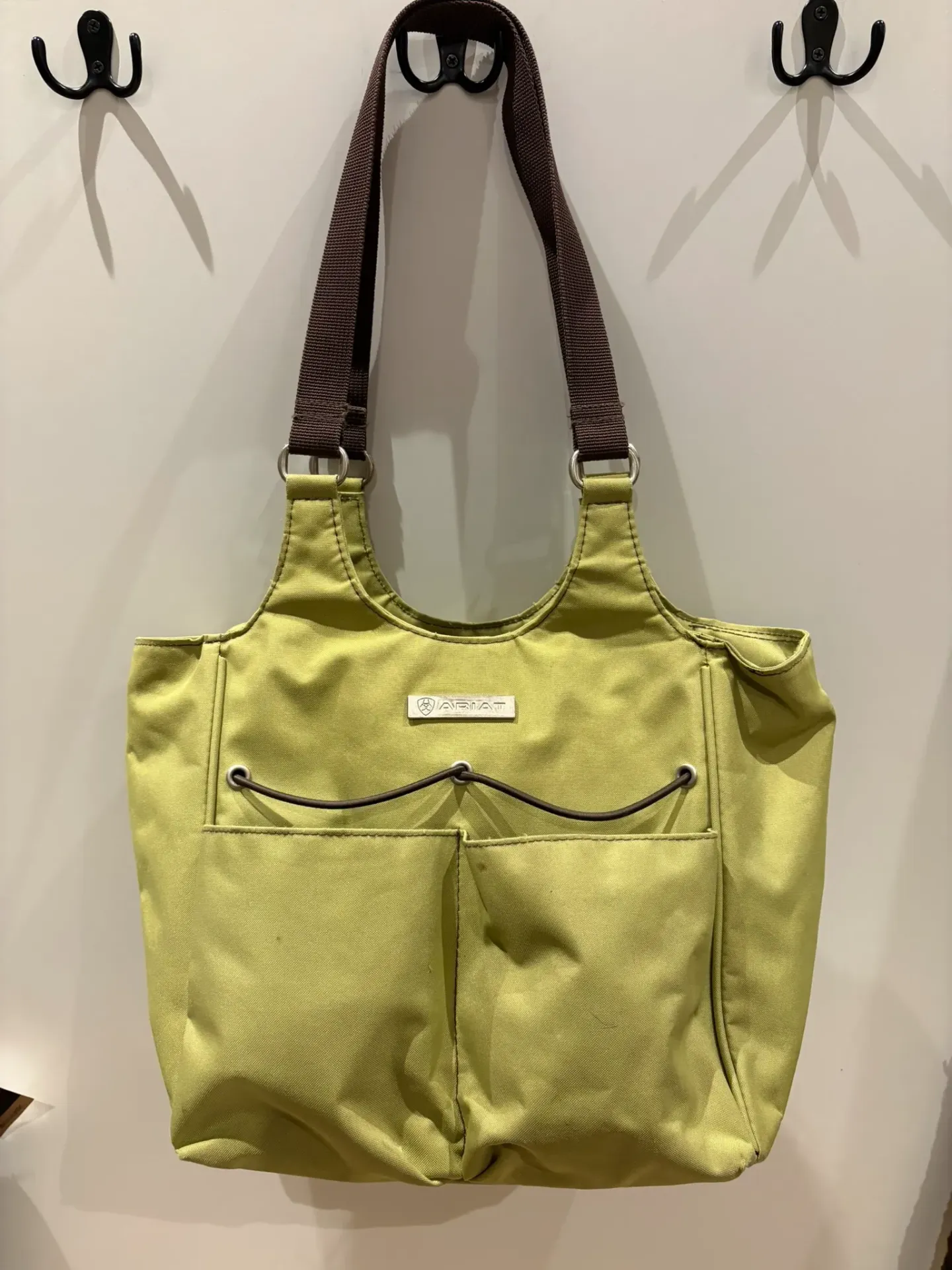 [K018A010] Tas Ariat