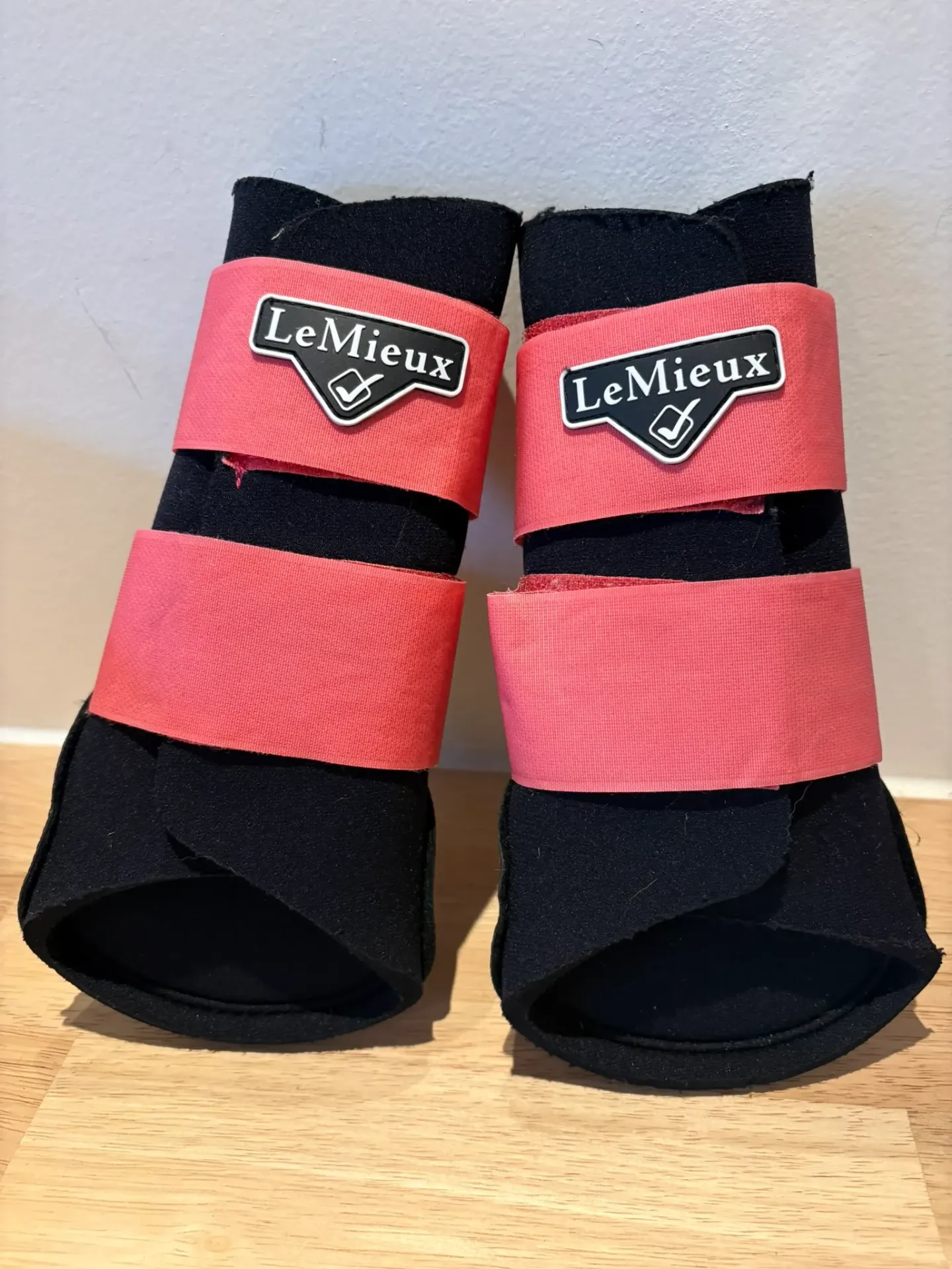 [K022A003] Beenbeschermers Lemieux roze maat M