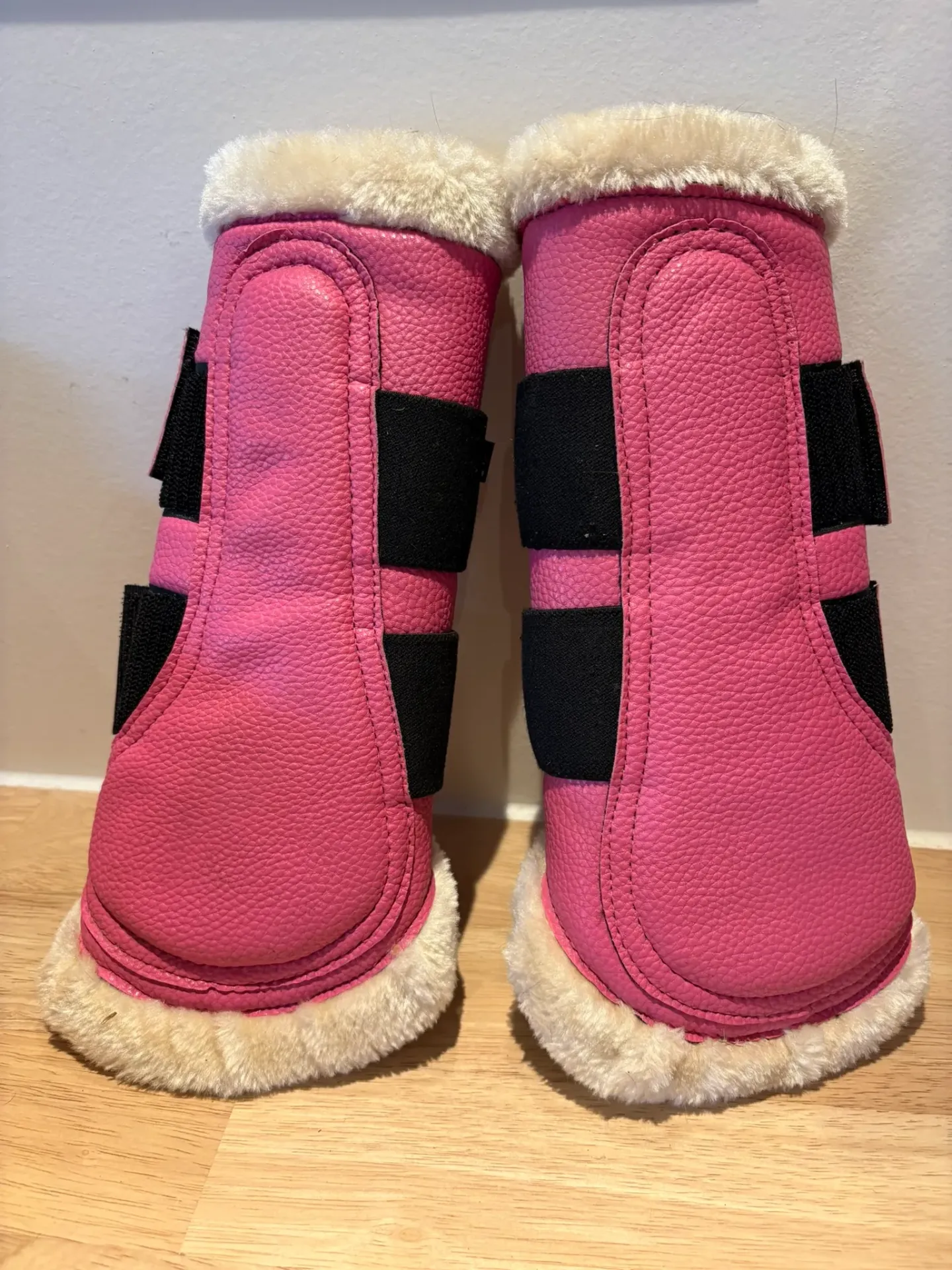 Beenbeschermers HKM roze maat M