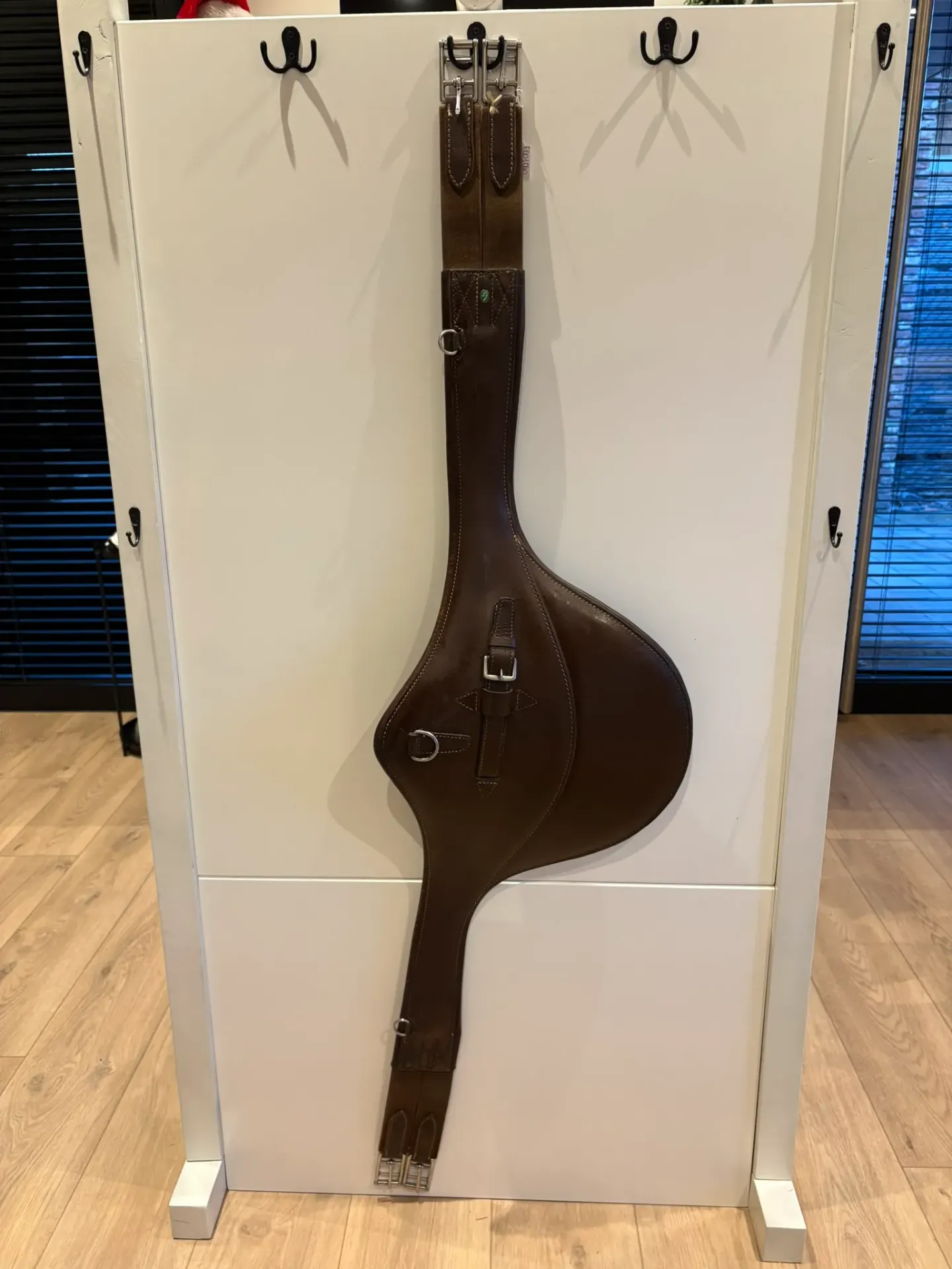 [E001A039] Singel LJ met buikflap 135cm